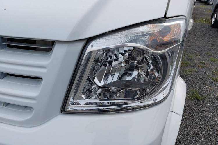 Used Ruichi EK07S 2021 Standard Edition 31.25 kWh Left Front Headlight