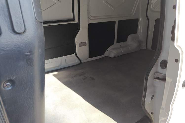 Used Ruichi EK07S 2021 Standard Edition 31.25 kWh Left Rear Seat