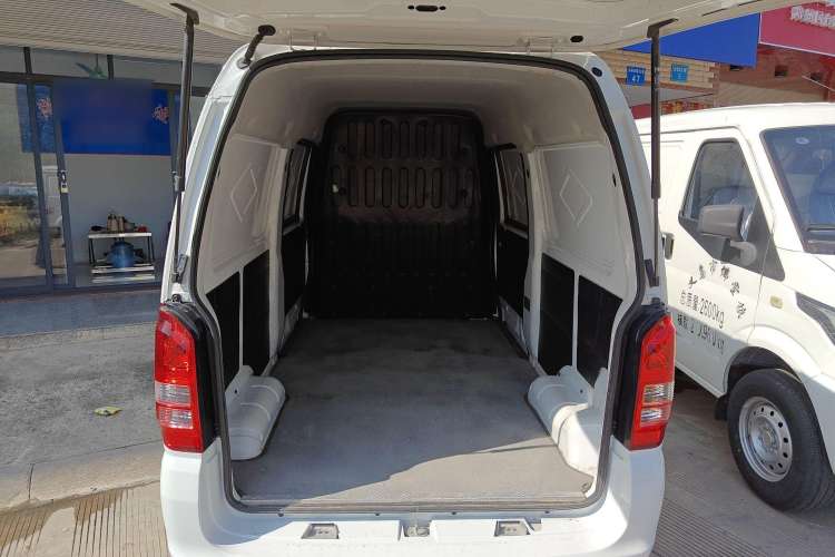 Used Ruichi EK07S 2021 Standard Edition 31.25 kWh Trunk