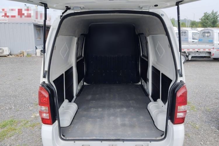 Used Ruichi EK07S 2021 Standard Edition 31.25 kWh Trunk