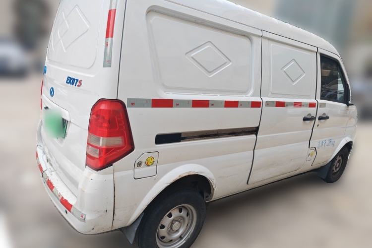 Used Ruichi EK07S 2022 Standard Edition 31.25 kWh Rear Right 45 Deg