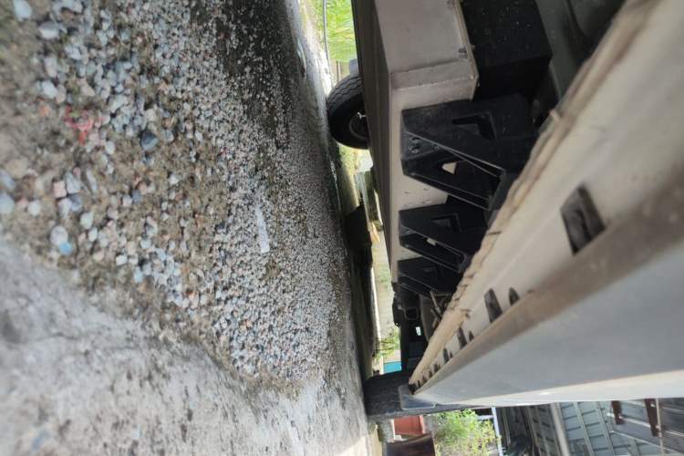 Used Ruichi R5 2025 Model, Freight Smart Charging Edition, Pioneer Type II Chassis Rear Right