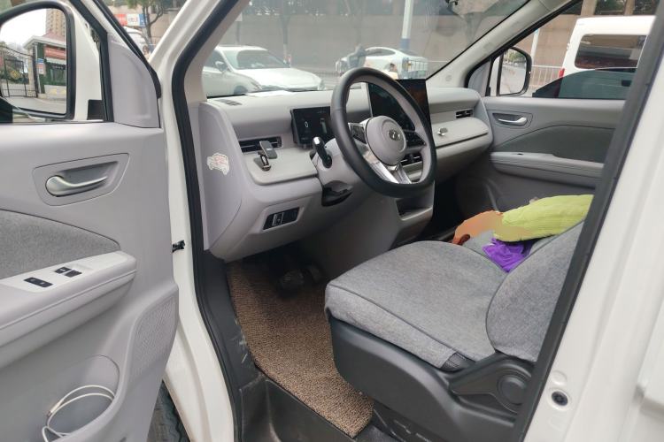 Used Ruichi R5 2025 Model Passenger Vehicle Smart Driving Ultra-Charging Edition, Beyond Type I Driver Seat