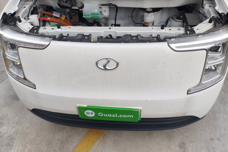 Used Ruichi R5 2025 Model, Passenger Smart Charging Edition, Beyond Type II Engine Bay