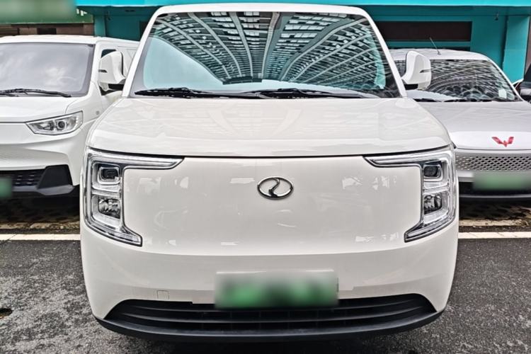 Used Ruichi R5 2025 Model Passenger Vehicle Smart Driving Ultra-Charging Edition, Pioneer Type I Front