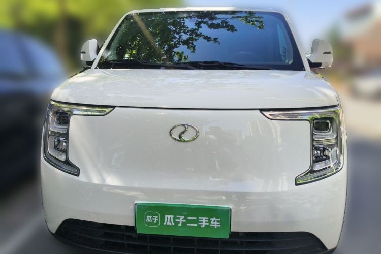 Used Ruichi R5 2025 Model Passenger Vehicle Smart Driving Ultra-Charging Edition, Pioneer Type I Front