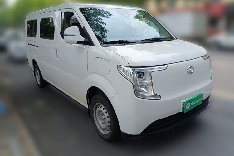Used Ruichi R5 2025 Model Passenger Vehicle Smart Driving Edition, Pioneer Type I Front Right 45 Deg