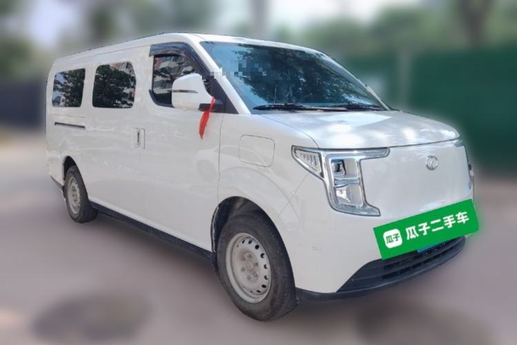 Used Ruichi R5 2025 Model, Passenger Smart Charging Edition, Pioneer Type II Front Right 45 Deg
