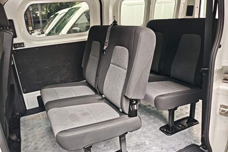 Used Ruichi R5 2025 Model Passenger Vehicle Smart Driving Ultra-Charging Edition, Pioneer Type I Left Rear Seat