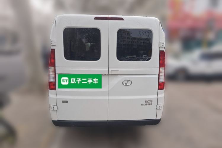 Used Ruichi R5 2025 Model Passenger Vehicle Smart Driving Ultra-Charging Edition, Pioneer Type I Rear