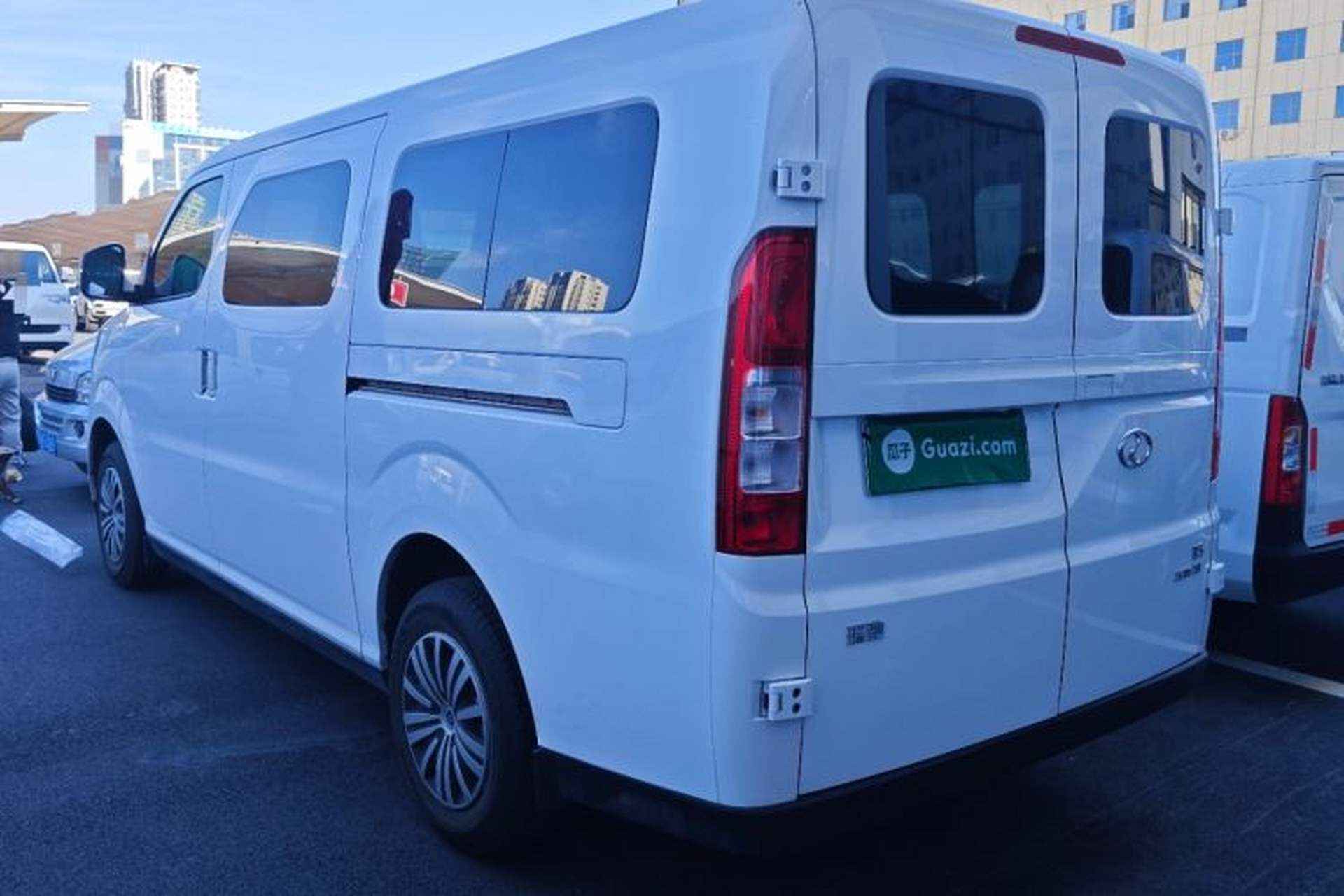 Used Ruichi R5 2025 Model Passenger Vehicle Smart Driving Ultra-Charging Edition, Pioneer Type I Rear Left 45 Deg