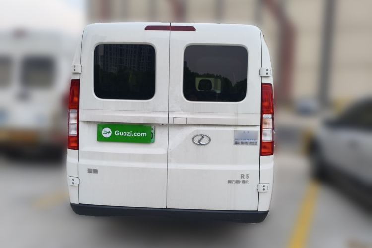 Used Ruichi R5 2025 Model, Passenger Smart Charging Edition, Beyond Type II Rear