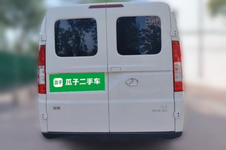 Used Ruichi R5 2025 Model, Passenger Smart Charging Edition, Pioneer Type II Rear