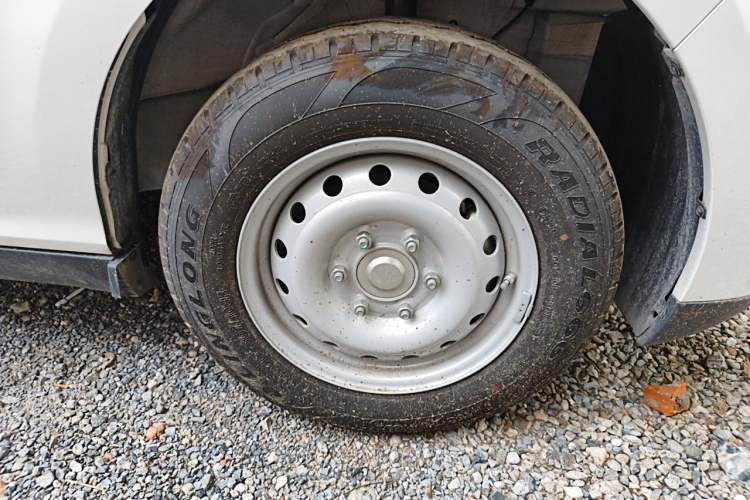 Used Ruichi R5 2025 Model, Passenger Smart Charging Edition, Beyond Type II Right Front Wheel Hub