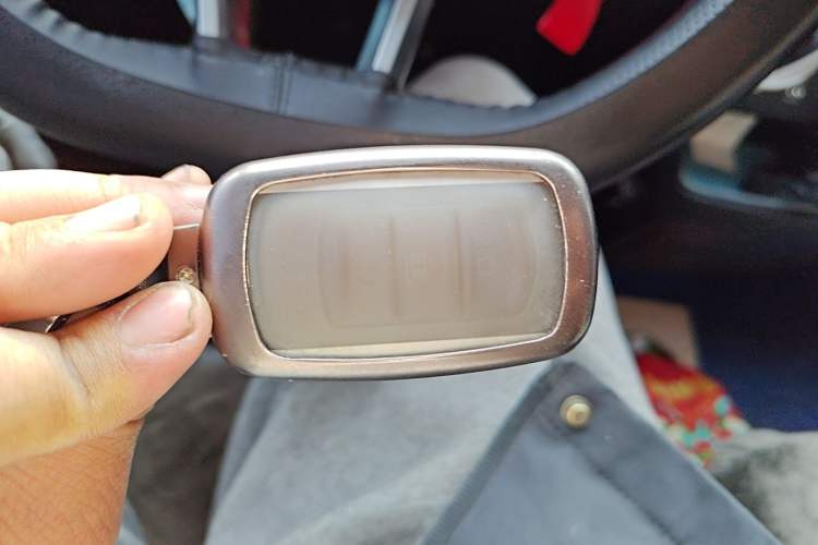 Used Ruichi R5 2025 Model Passenger Vehicle Smart Driving Ultra-Charging Edition, Pioneer Type I Vehicle Key