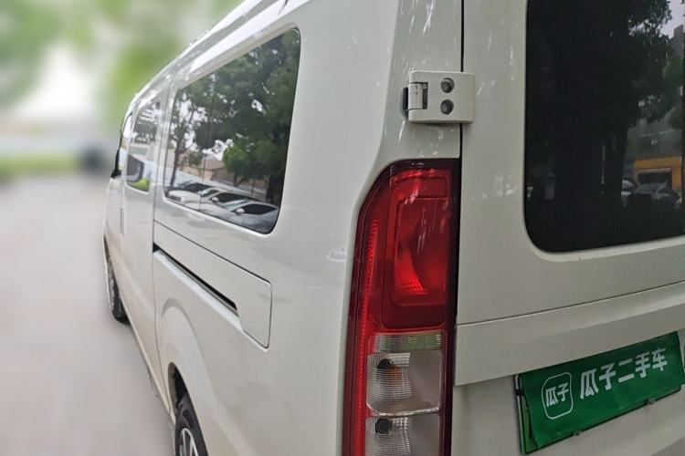 Used Ruichi R5 2026 Model, Passenger Smart Charging Edition, Beyond Type I, 6 Seats Rear Left 45 Deg
