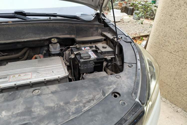 Used Ruichi S513 2020 Zhihao Model Engine Bay Left