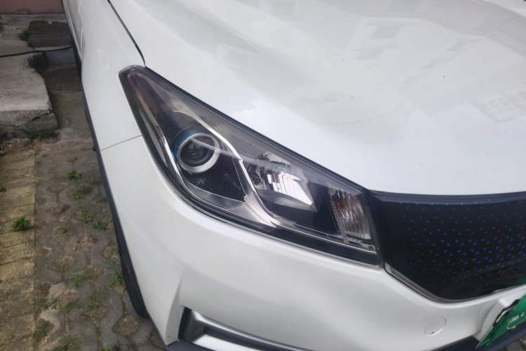 Used Ruichi S513 2020 Zhihao Model Right Front Headlight
