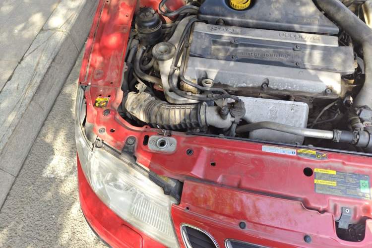 Used SAAB 9-5 2004 2.3T AERO Engine Bay Right