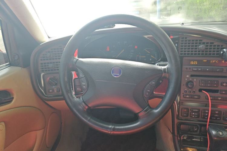 Used SAAB 9-5 2004 2.3T AERO Steering Wheel