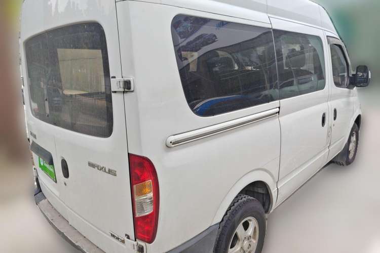 Used SAIC MAXUS 2014 2.5T Aotuntong Short Wheelbase Mid-Roof Model Rear Right 45 Deg