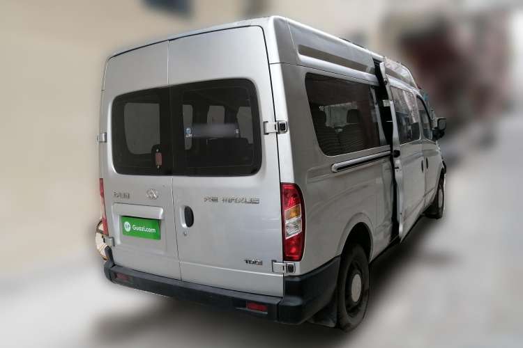 Used SAIC MAXUS 2015 2.5T Manual Aoyuntong Version Long Wheelbase Mid-Height Roof Rear Right 45 Deg