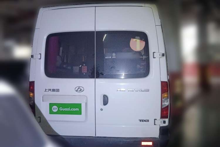 Used SAIC MAXUS 2015 2.5T AMT Aoyuntong Edition Short Wheelbase Mid-Height Rear