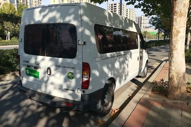 Used SAIC MAXUS 2017 2.5T 6-Speed Manual Aoyuntong National V Long Wheelbase Mid-Height 6–10 Seater Rear Right 45 Deg