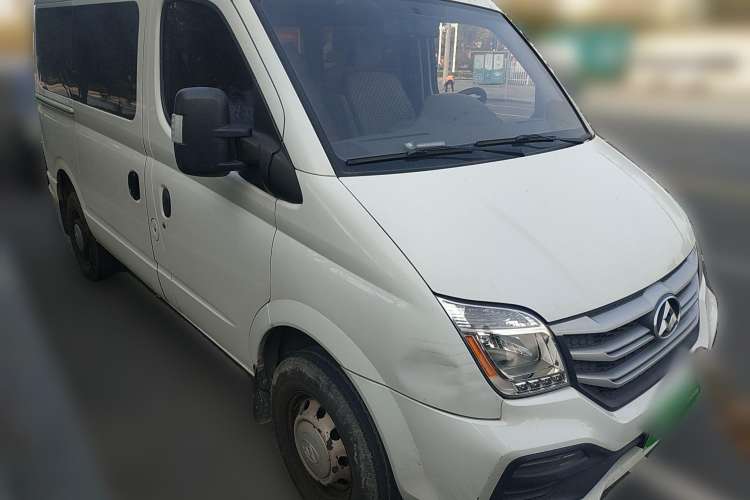 Used SAIC MAXUS 2018 2.5T 6-Speed Manual Aoyuntong Facelifted Short Wheelbase Mid-Height 5-6-Seater Front Right 45 Deg