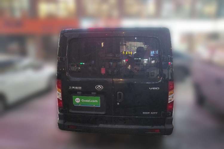 Used SAIC MAXUS 2019 2.5T Classic Model AMT Aoyuntong Facelifted Short Wheelbase Ultra-Low Roof 5/6-Seater Rear