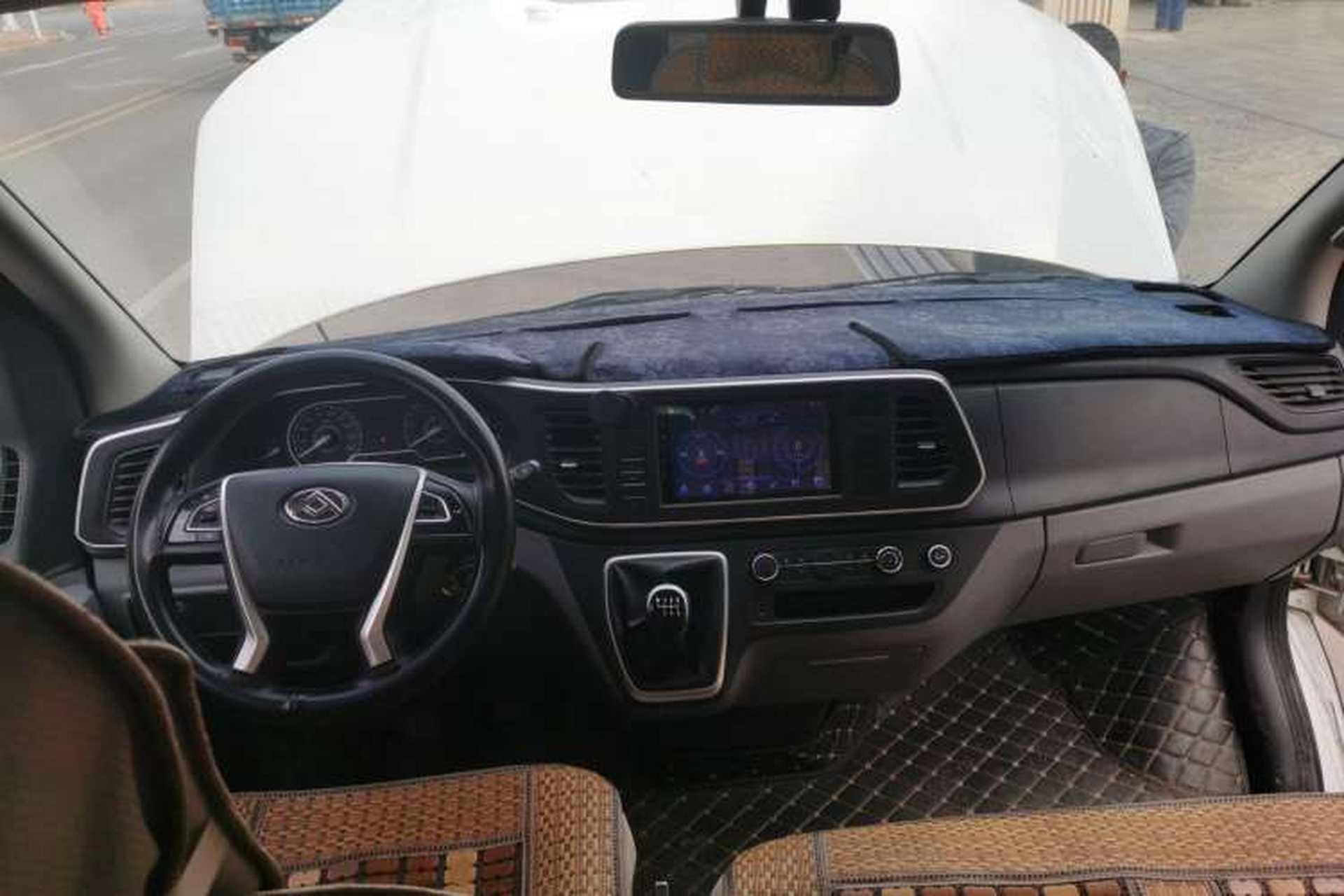 Used SAIC MAXUS 2020 2.0T Manual PLUS City Edition Short Wheelbase Ultra-Low Roof 5/6 Seats Center Console
