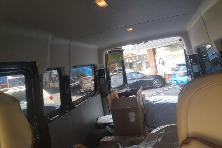 Used SAIC MAXUS 2021 2.0T Manual Classic Aoyuntong 127 PS Mid-axle Mid-roof 6/7/8/9-Seater Left Rear Seat