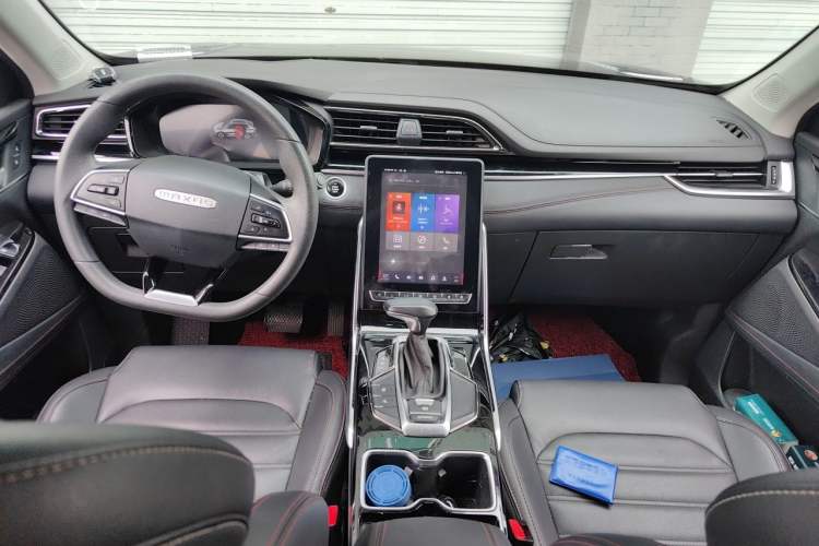 Used SAIC MAXUS D60 2019 1.5T Automatic Trend Edition 6-Seater Center Console