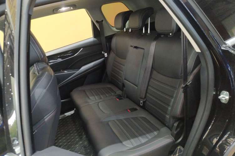 Used SAIC MAXUS D60 2019 1.5T Automatic Comfort Edition 5 Seats Left Rear Seat