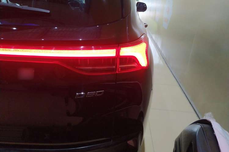 Used SAIC MAXUS D60 2019 1.5T Automatic Comfort Edition 5 Seats Right Rear Taillight