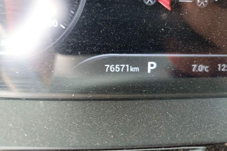 Used SAIC MAXUS D60 2019 1.5T Automatic Smart Enjoyment Version 6 Seats Odometer Close Up