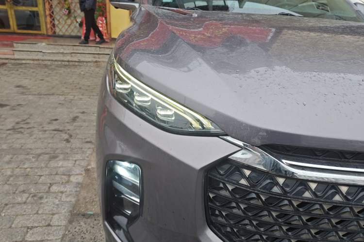 Used SAIC MAXUS D60 2019 1.5T Automatic Geek Entry-Level 5-Seater Right Front Headlight