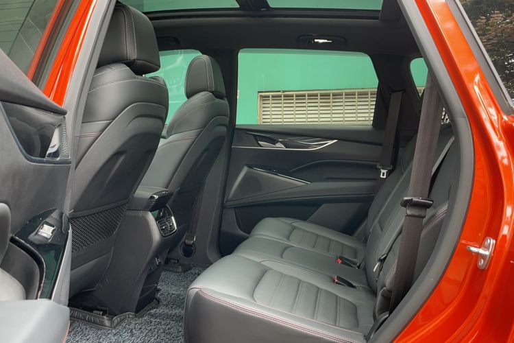 Used SAIC MAXUS D60 2019 1.5T Automatic Luxury Edition 5-seater Left Rear Seat