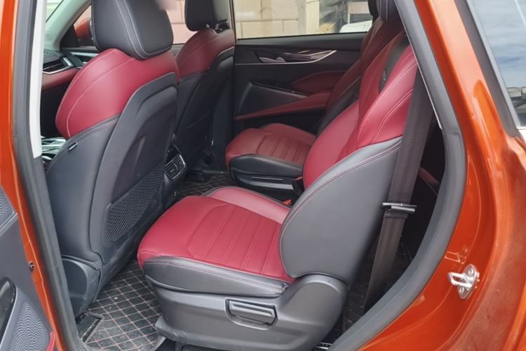 Used SAIC MAXUS D60 2019 1.5T Automatic Smart Enjoyment Version 6 Seats Left Rear Seat