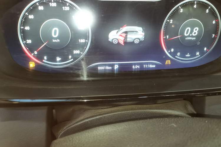 Used SAIC MAXUS D60 2019 1.5T Automatic Luxury Edition 5-seater Odometer Close Up