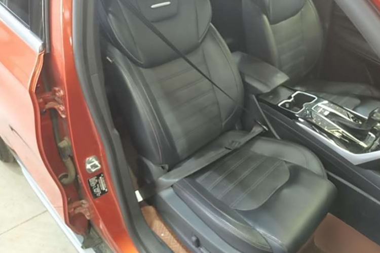Used SAIC MAXUS D60 2019 1.5T Automatic Trend Edition 5 Seats Right Front Seat