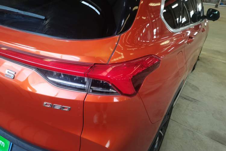 Used SAIC MAXUS D60 2019 1.5T Automatic Luxury Edition 5-seater Right Rear Taillight