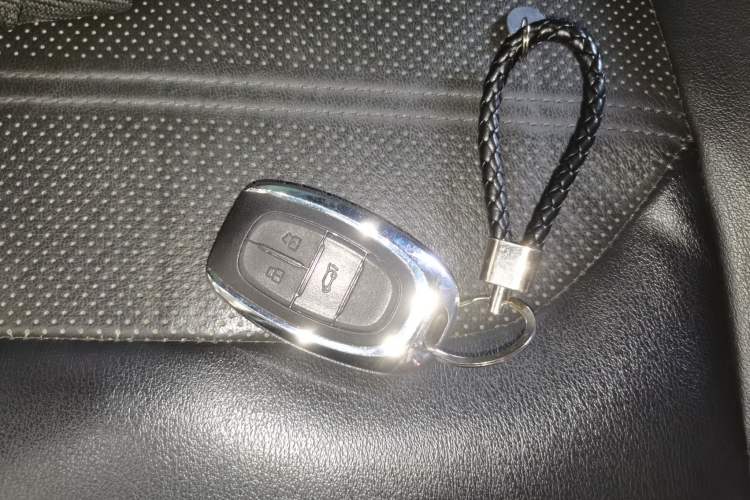 Used SAIC MAXUS D60 2019 1.5T Automatic Luxury Edition 5-seater Vehicle Key
