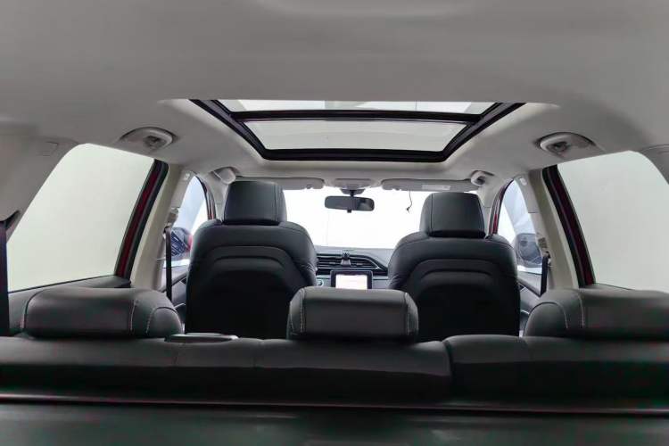 Used SAIC MAXUS D60 2019 1.5T Automatic Trend Edition 5 Seats Interior 4
