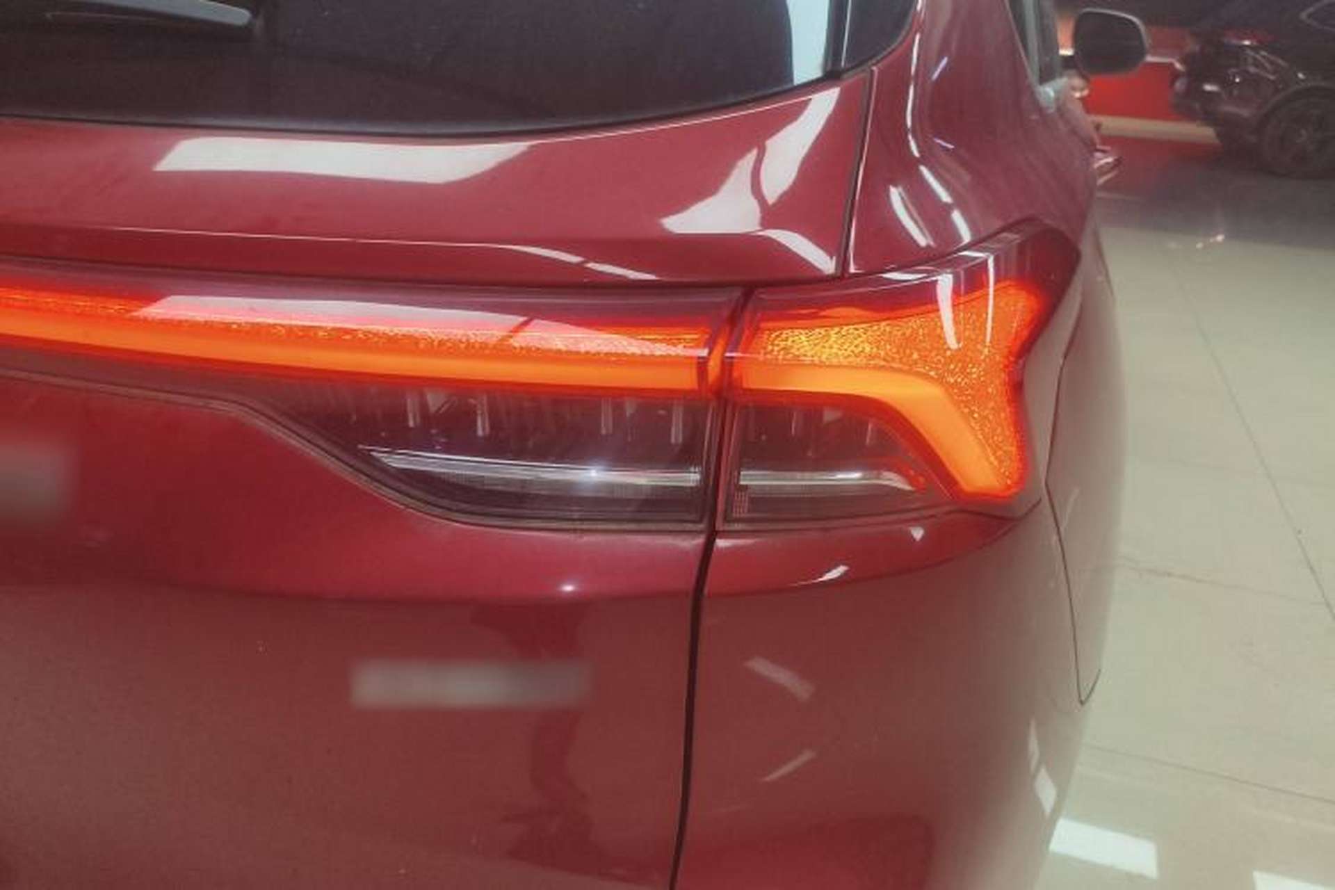 Used SAIC MAXUS D60 2019 1.5T Automatic Trend Edition 5 Seats Right Rear Taillight