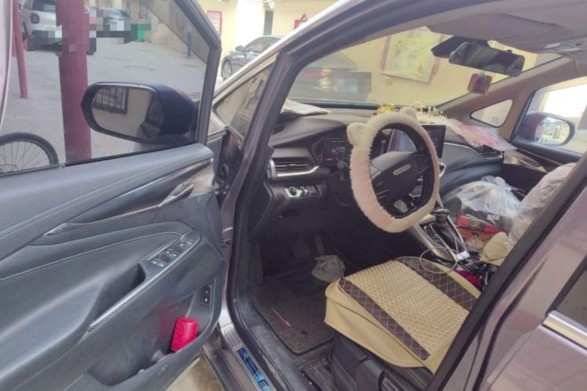 Used SAIC MAXUS D60 2019 1.5T Automatic Prestige 7-Seater Driver Seat