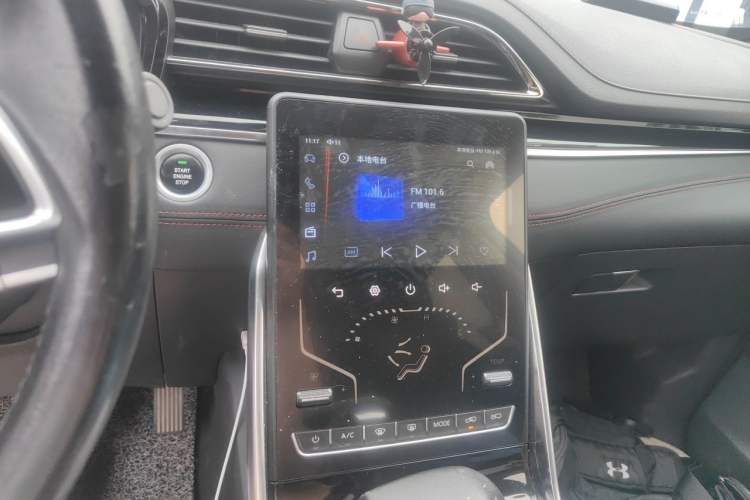 Used SAIC MAXUS D60 2019 1.5T Automatic Geek Entry-Level 5-Seater Audio And AC Panel