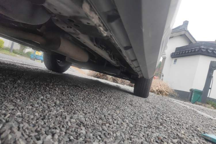 Used SAIC MAXUS D60 2019 1.5T Automatic Geek Entry-Level 5-Seater Chassis Rear Right
