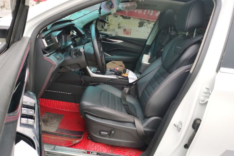 Used SAIC MAXUS D60 2019 1.5T Automatic Geek Entry-Level 5-Seater Driver Seat