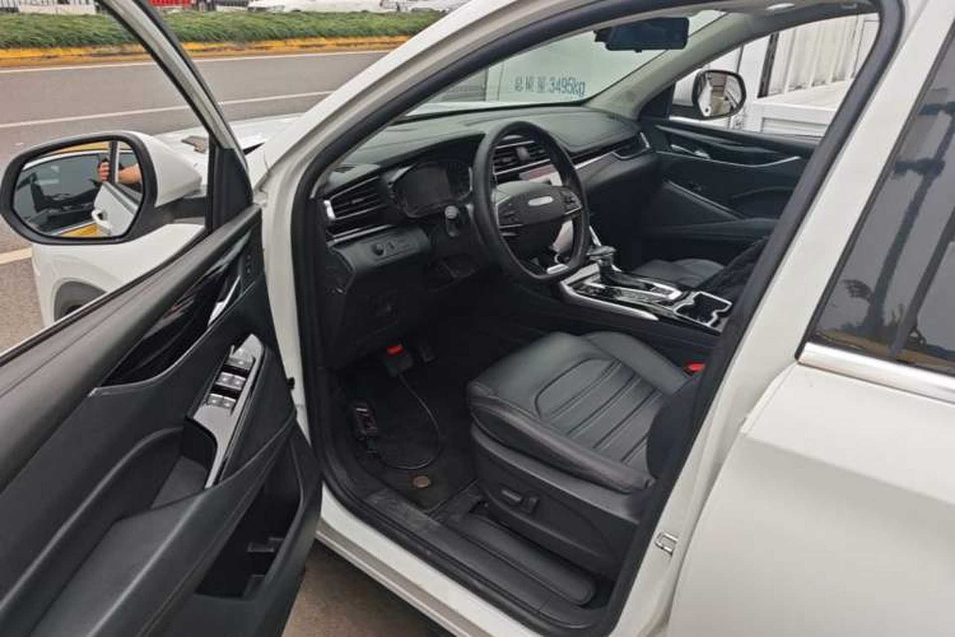 Used SAIC MAXUS D60 2019 1.5T Automatic Comfort Edition 5 Seats Driver Seat